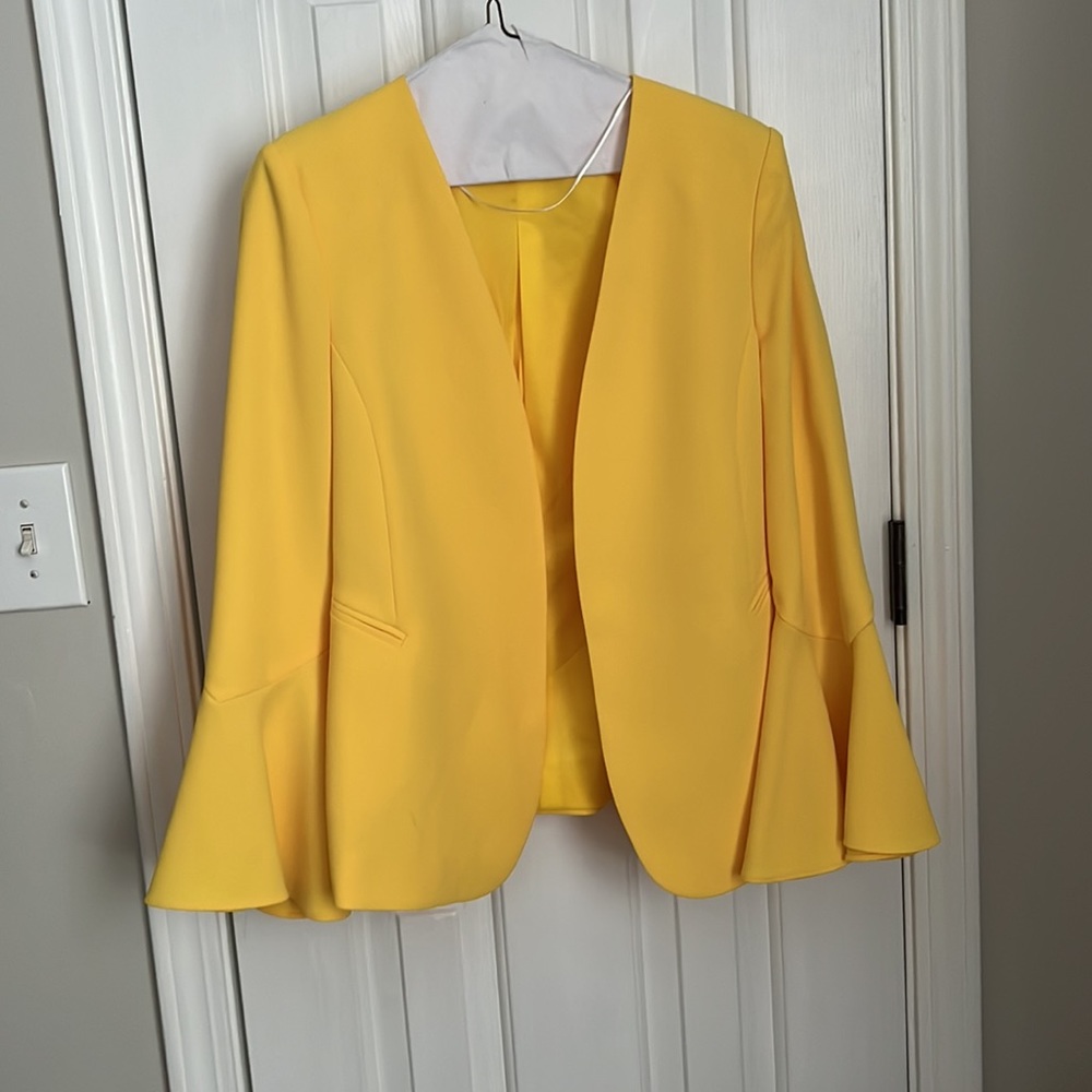Zara yellow bell sleeve open front blazer - Picture 4 of 6